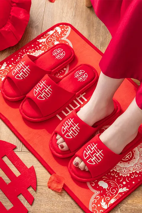 新婚用カップル室内スリッパ【赤色・喜字デザイン・コットン製・結婚祝い】