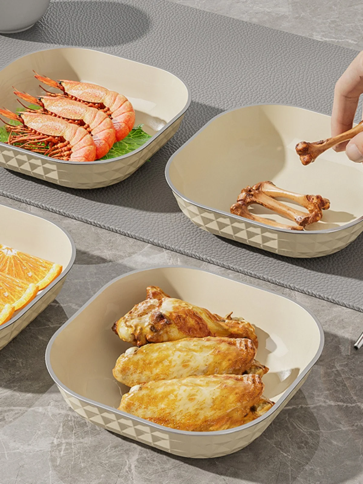 軽量おしゃれ フルーツスナックプレート：家庭・食卓・小皿用途での実用性とデザインのバランス