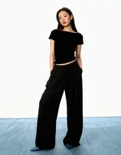 OFFSOUL 不規則デザイン 斜め肩短袖Tシャツ【フィット感あり・ウエスト絞り・女性用】