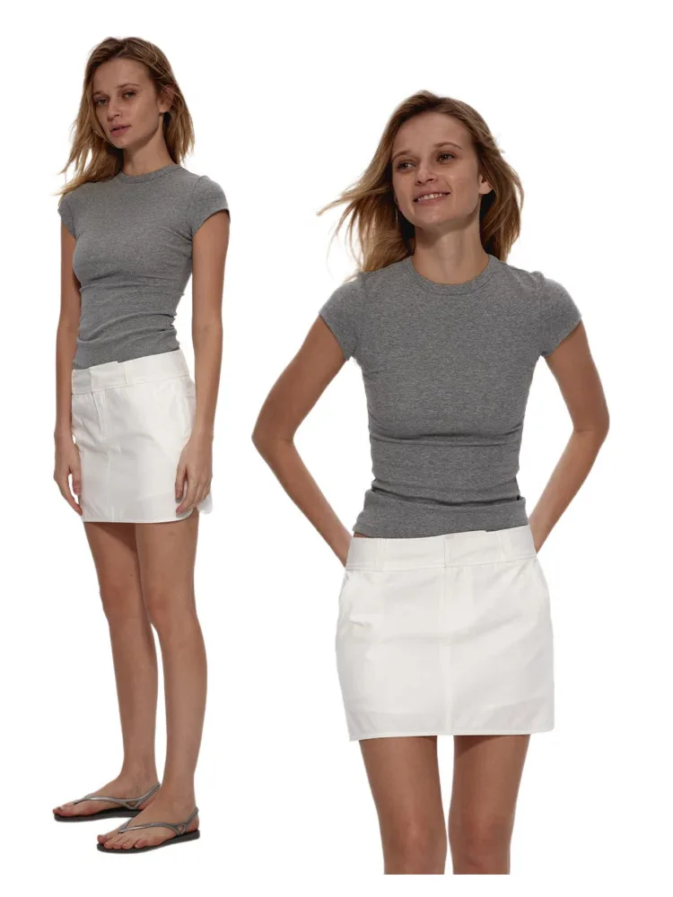 大人可愛い服 50代コーデの完全ガイド｜フィットTシャツで実現する自然なスタイル