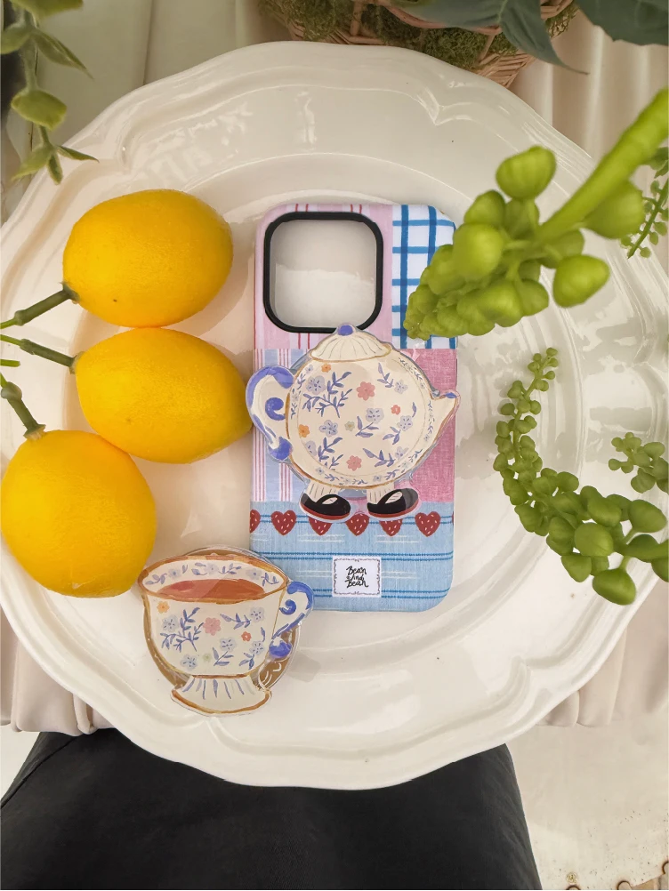 スマホカバー チェキで失敗しない選び方は？マットフィルムと磁気ホルダーのバランスを解き明かす