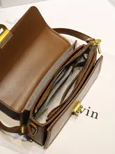 レトロデザインの真皮ショルダーバッグ【女性用・斜め掛け・ミニサイズ】