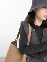 小柄向けVネックニットベストカーディガン【レディース・無地・アウター】