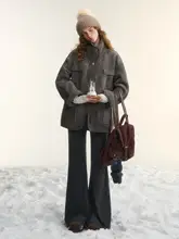 不規則なヘムデザインのニットパンツ【微ベルボトム・カジュアルスタイル】（セットアップ対応）