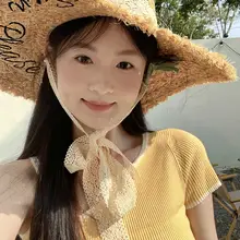 大きなつばの刺繍入り麦わら帽子【ビーチ用・日焼け防止・UVカット】