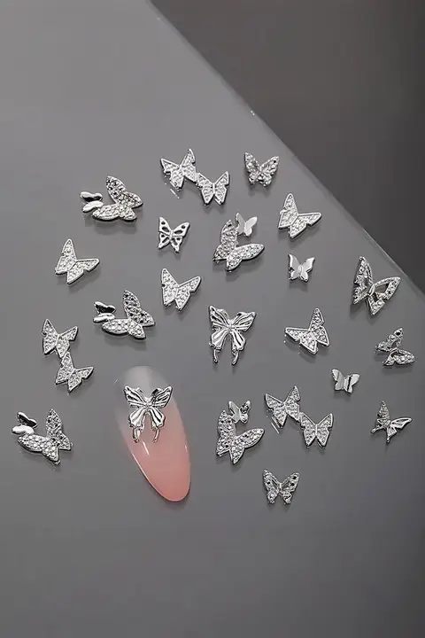立体浮彫りバタフライネイルデコレーション【熔岩エフェクト・混合アクセサリー】