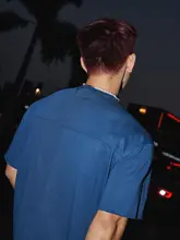 美しいブルーのアメリカンビンテージ短袖Tシャツ【男性用・カジュアルスタイル・上質感】