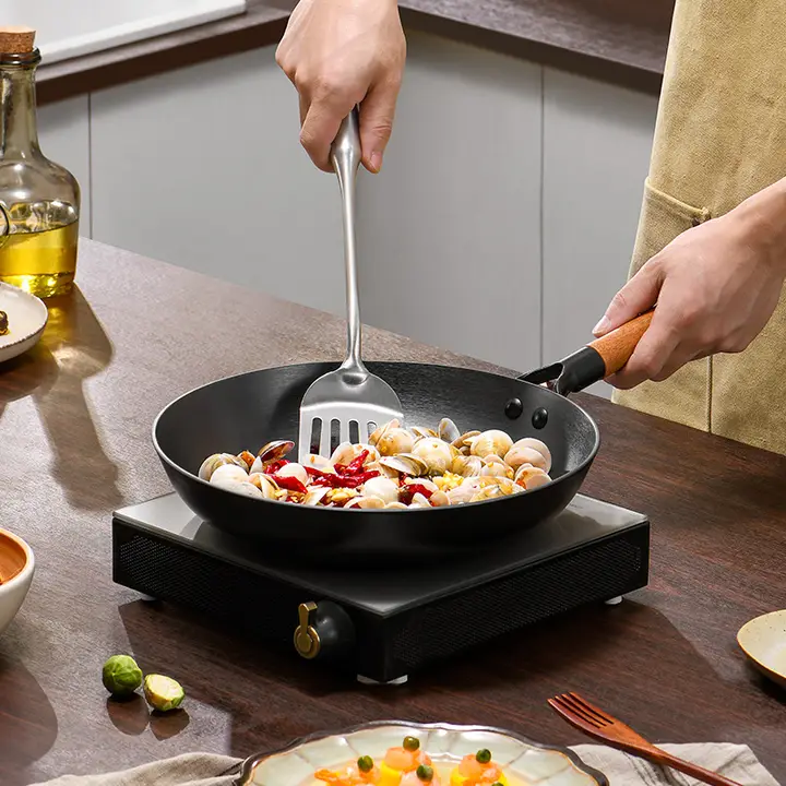 鋳鉄製フライパン【ノンスティック・家庭用・クレープや卵焼き・ステーキ調理に最適】