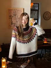 冬季コーデに最適！ゆったりとしたニットセーター【アウター兼インナー・スタイル】