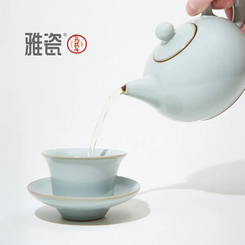 おしゃれな陶器茶壺の選び方：天青色の手作り功夫茶壺が提供する実用性と美しさ