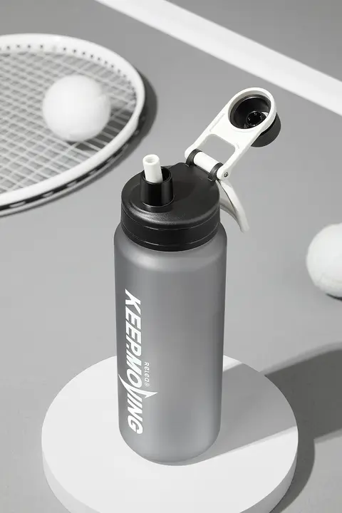 TRITAN製 夏用スポーツ用ストロー付きプラスチックボトル【携帯型・アウトドア・大容量】