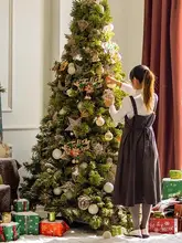 豪華な大型クリスマスツリー装飾品【店舗用・祝祭雰囲気】（セットアップ対応）