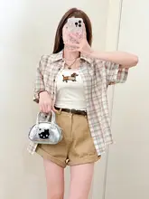 カジュアルなハイウエストカーキ色工装ショートパンツ【夏向け・コンパクトサイズ・レトロスタイル】