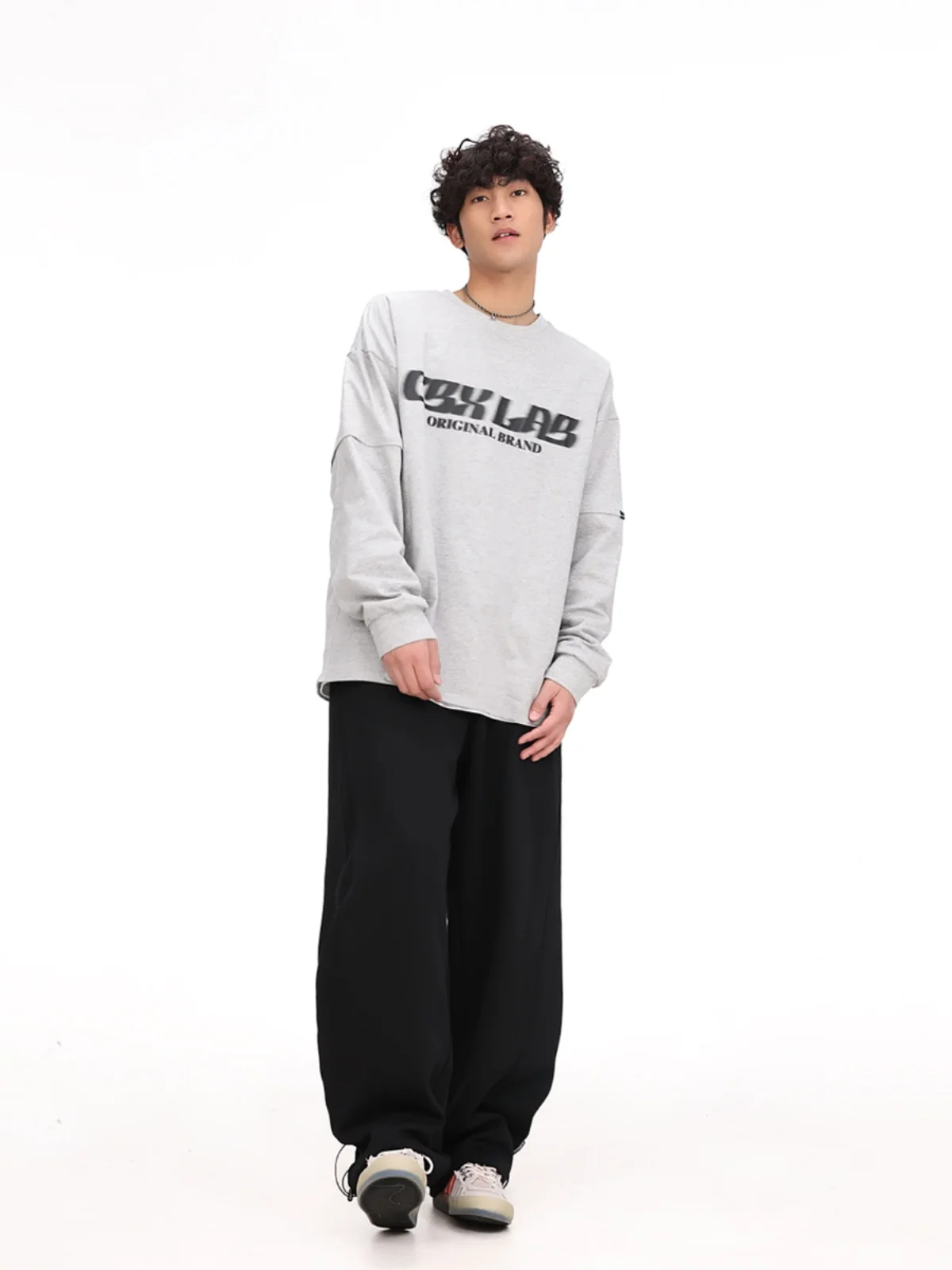 黒スウェットパンツのフィット感と素材特性：CBXLABバナナパンツの実測分析