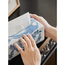青花陶器のペーパータオルボックス【青い鳳蝶デザイン・おしゃれなインテリア】