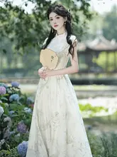 若々しさを引き立てる花柄チーパオ風ドレス【夏用・エレガントデザイン】
