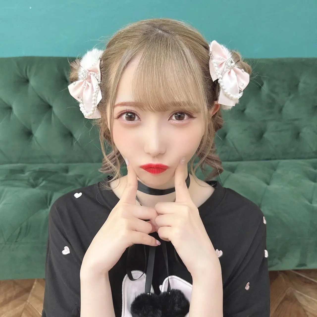 簡単まとめ髪 ゴムだけ：リボン付きパールヘアゴムの実用性と使い方