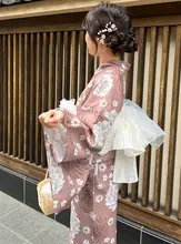 和風デザインの浴衣【二部式・ポリエステル製・伝統的スタイル】（セットアップ対応）