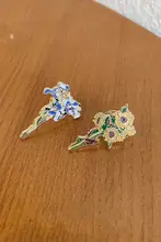 シンプルで清新なデザインの枫葉ブローチ【ピンバッジ・ファッションアクセサリー】
