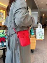 高品質なレトロ風ブラウンミニショルダーバッグ【秋冬用・街歩き・スマートフォン収納】