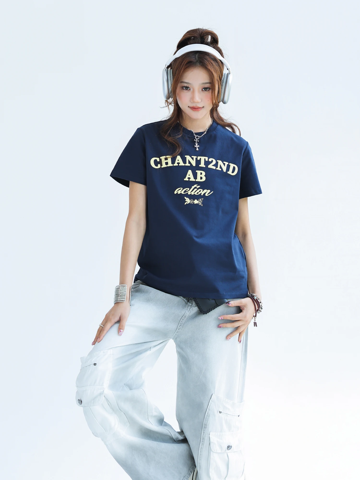 CHANT'2nd フローラルグレーショート袖Tシャツ：女性向け涼感素材のサイズ感と価格帯を解説