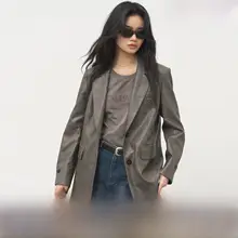 通勤に最適！シンプルな女性用スーツ【春用・クラシックデザイン】