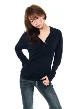 ボタン付きVネック長袖Tシャツ【女性用・春夏・フィットデザイン】