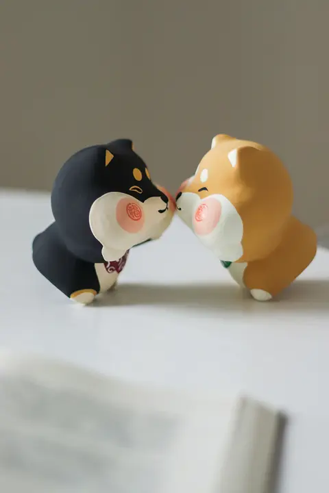 手作り陶製かわいい猫と柴犬のカーアクセサリー【インテリア小物】