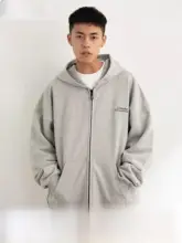 春秋用 ロゴ刺繍入り フード付きゆったりカーディガン【重厚感のあるデザイン】