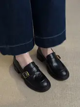 本革製 中ヒールレディースローファー【ラウンドトゥ・バックルデザイン・フレンチスタイル】