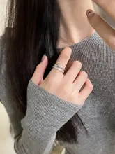 純銀製 ダブルダイヤモンドエンボスリング【スタイリッシュ・個性的】