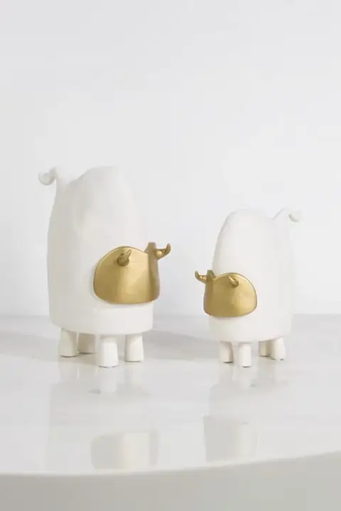 シンプルでクリエイティブなモノクロ手描き陶器オブジェ【インテリア装飾・モデルルーム用】