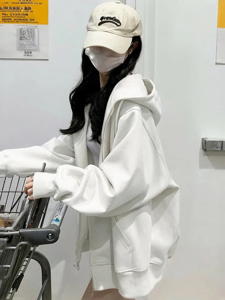 女性用ホワイトフード付きパーカー：通勤風のカジュアルスタイルに最適なフィット感と機能性