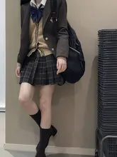 可愛らしいチェック柄のJK風ミニスカート【深色・夏用・プリーツデザイン】