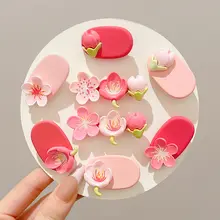 優しいピンク色のポンポンヘアクリップ【サイドクリップ・少女向け・前髪用】