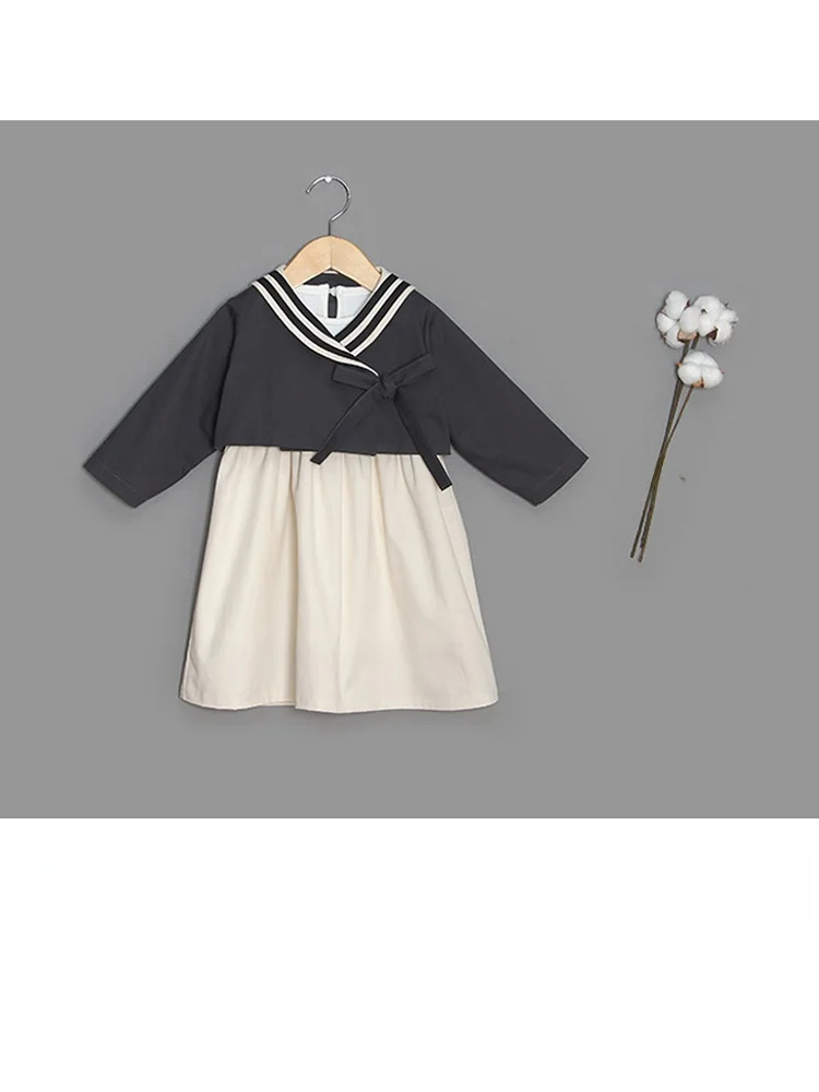 赤ちゃんの法事に着せるべき手作り女の子の服は？海軍風ワンピースがおすすめの理由