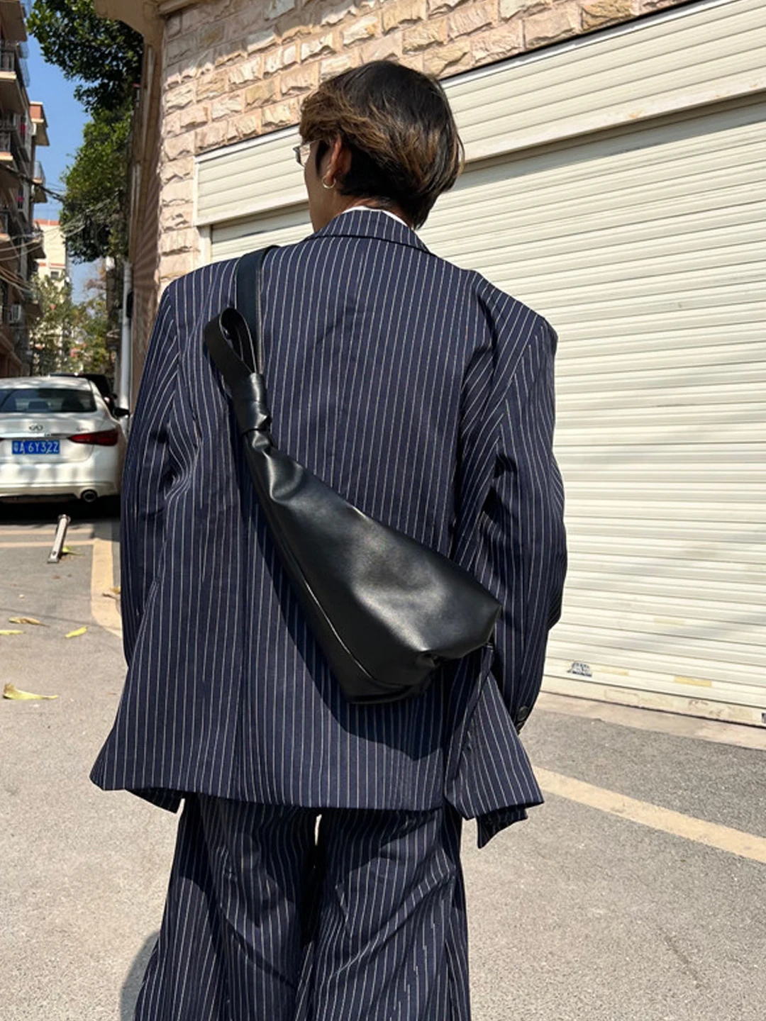 レトロなタンクバッグを選ぶなら、この1つのデザインが勝ち抜く理由は？