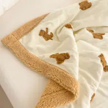 かわいいクマデザインのフランネル毛布【厚手・秋冬用・お昼寝マット】