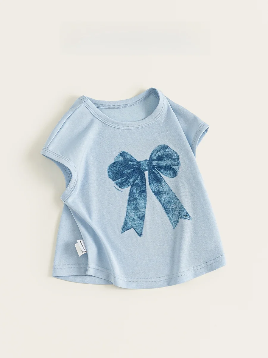 3歳 女の子 プレゼント おしゃれ どう選ぶ？シンプルでキュートなノースリーブTシャツがおすすめ