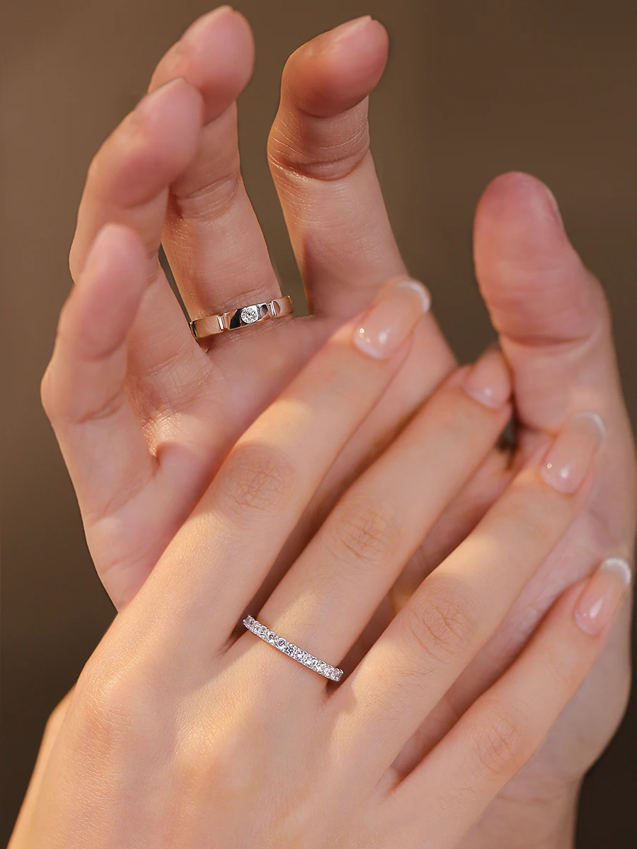 結婚指輪を「おしゃれかつ安い」に選ぶには？秘藍の銀製ダイヤモンドリングが答えになる