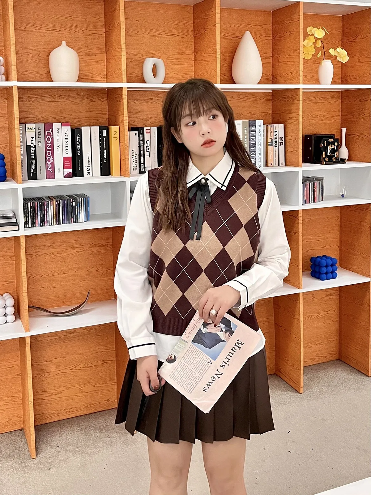 大人可愛い服 40代コーデ | 高腰ハレンパンツで失敗しないスタイルの秘密