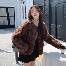 ブラウンのレトロラムウールコート【ショート丈・厚手・ラウンドネック・冬用】