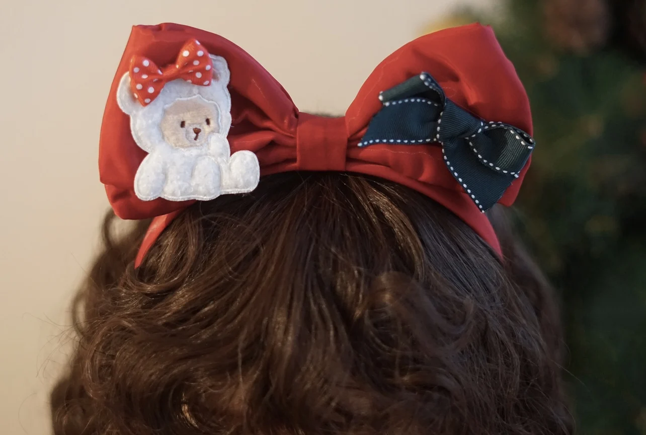 クリスマスに贈るヘアバンドは、どんなものがあるの？