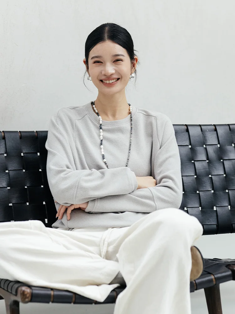 大人可愛い服 50代コーデの完全ガイド｜リボンニットで自然な可愛さを実現
