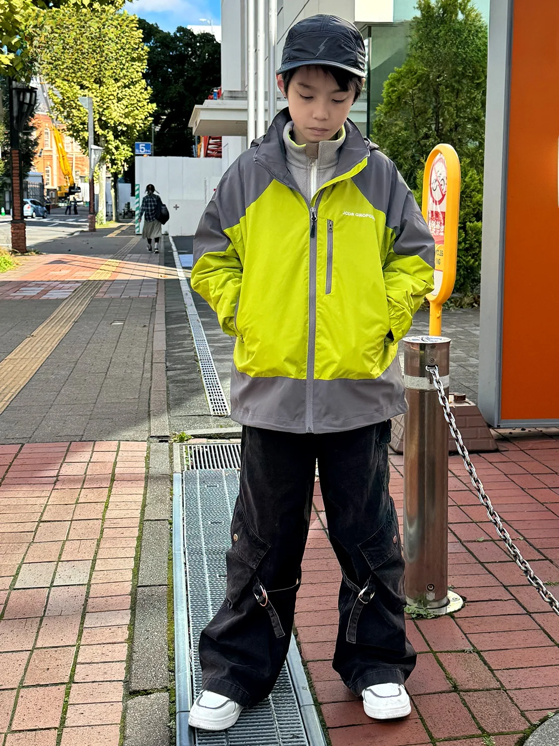子供用三合一ジャケット：防水・保温機能が春から冬に活きる実用性