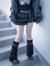 独自デザインのハンドメイド黒穴あきレッグリング【レッグカバー・ダークカルチャー】