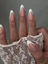 アーモンド型 フレンチスタイル 偽ネイルシート【ロシア風・着用タイプ・ネイルアート】