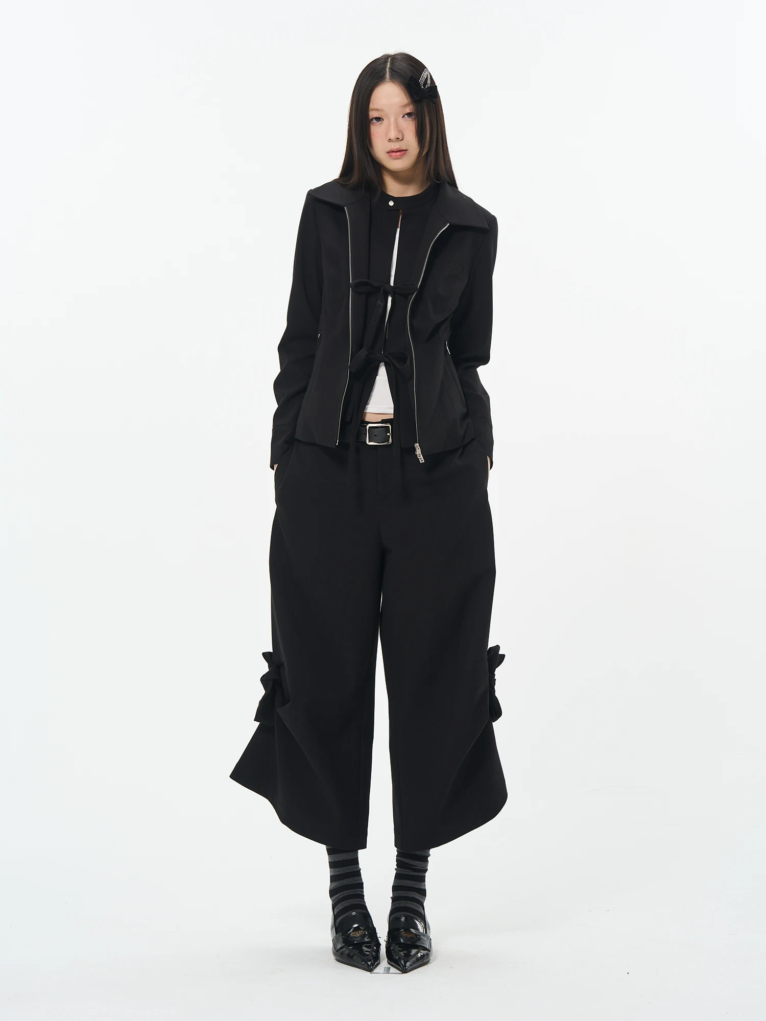 doublet トラックジャケット：2wayデザインのボタン付きブラックジャケットの実用性と着用シーン