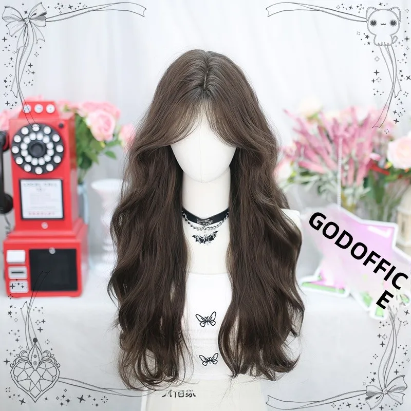 くせ毛で毛量が多いとどう見えるの？ロングヘアの簡単で大人なアレンジに欠かせないアイテムとは？