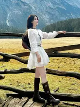春夏コーデにぴったり！フランス風白色ワンピース【ウエスト絞り・小柄さん向け】